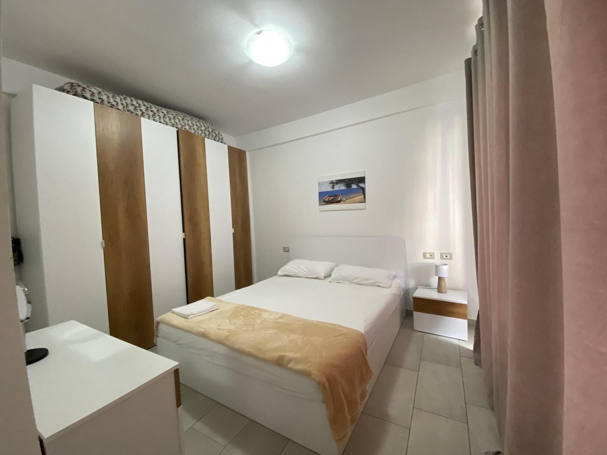 Aquamarine Apartments 1, Vlorë エクステリア 写真