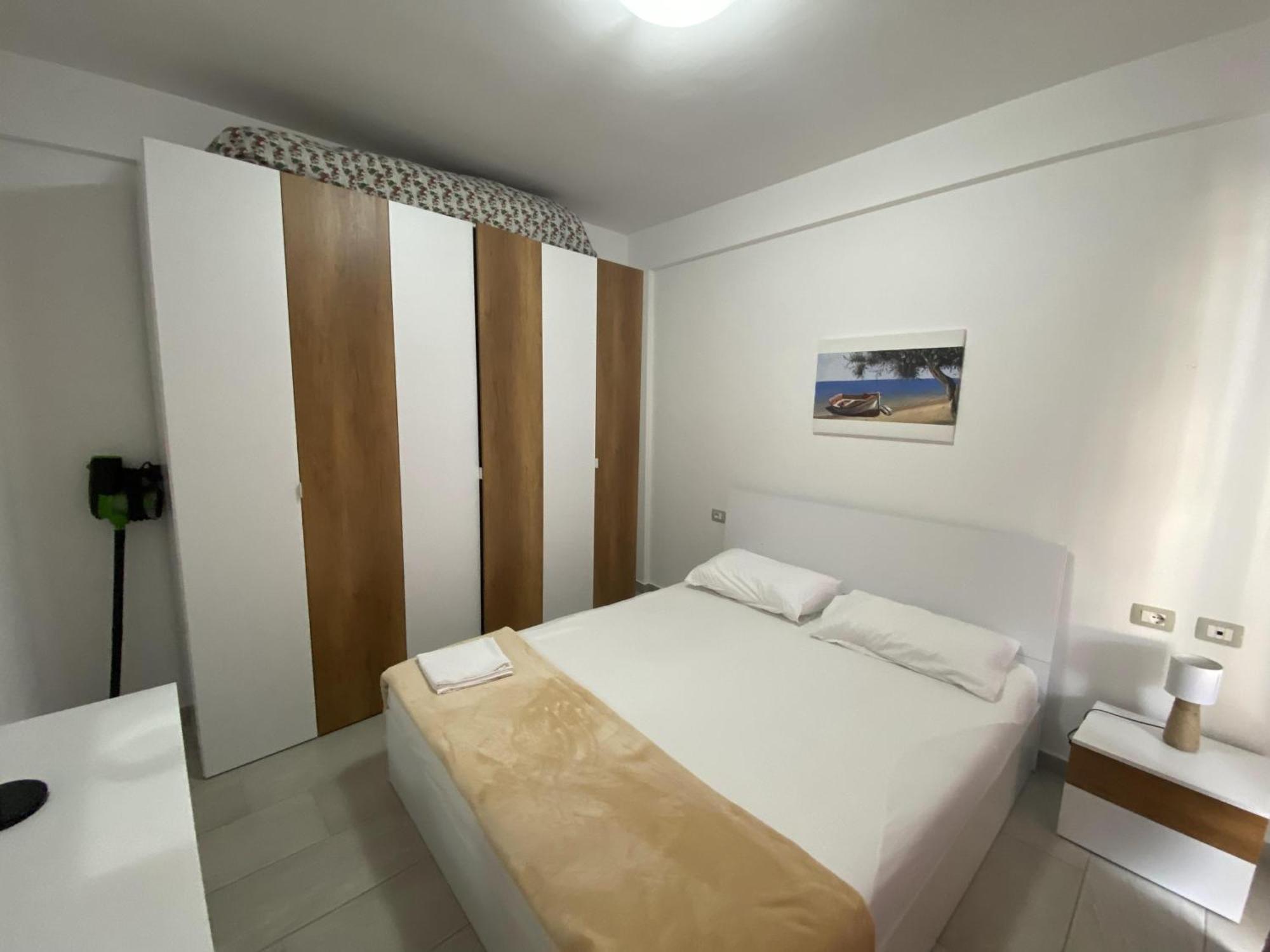 Aquamarine Apartments 1, Vlorë エクステリア 写真